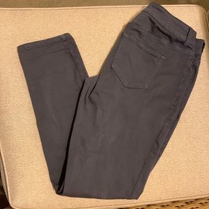 Maurice’s Gray Jeggings